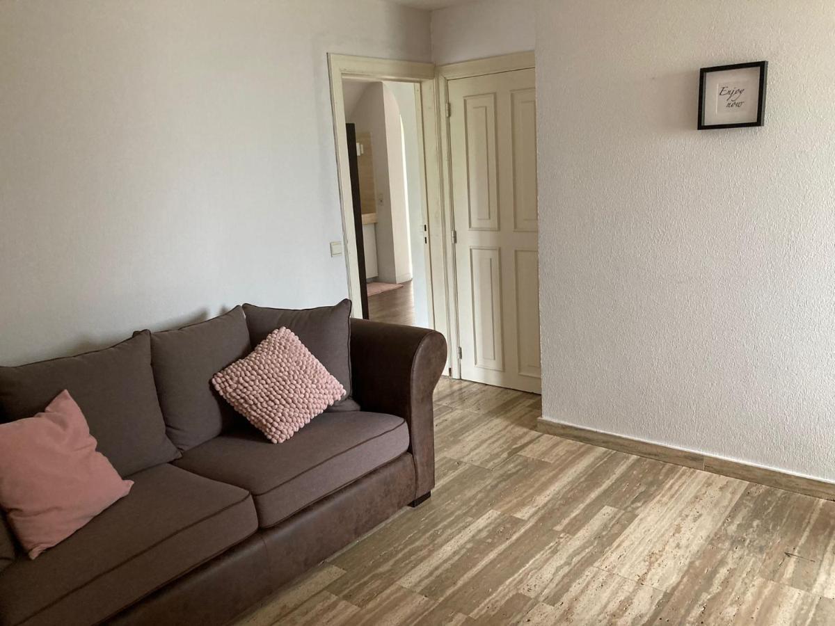 Kontich Rustig Appartement In Het Groen Met Terras מראה חיצוני תמונה